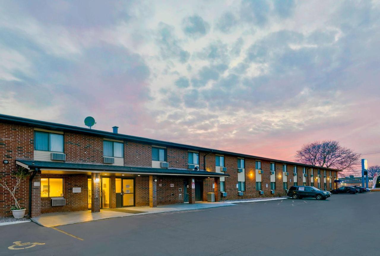 Motel 6-Oak Creek, Wi Экстерьер фото